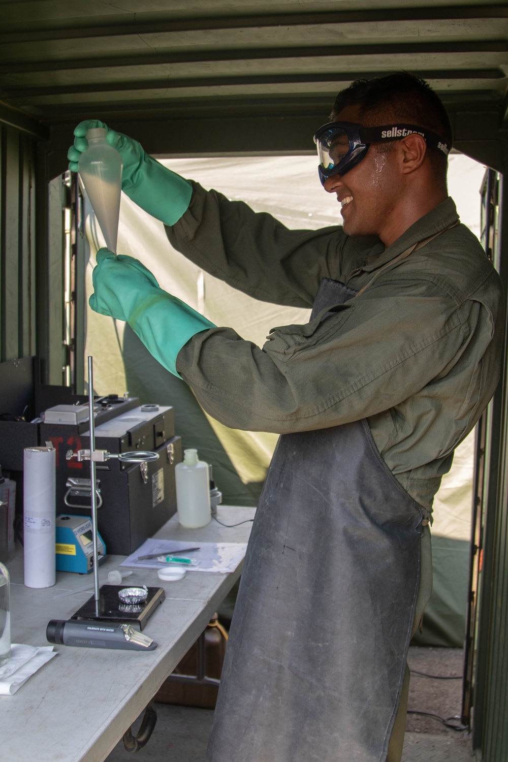 DVIDS Images Balikatan 2019 MWSS 172 conducts fuel additization