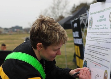 704th Military Intelligence Brigade unite for SAAPM with SHARP Challenge, proclamation signing