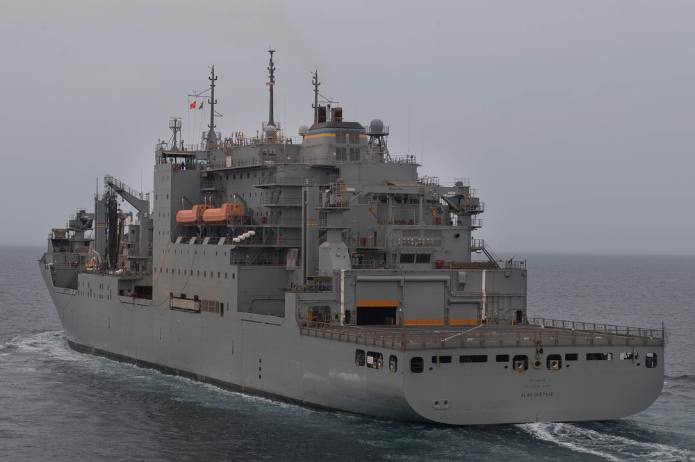 The dry cargo and ammunition ship USNS Alan Shepard (T-AKE 3) transits the Arabian Gulf
