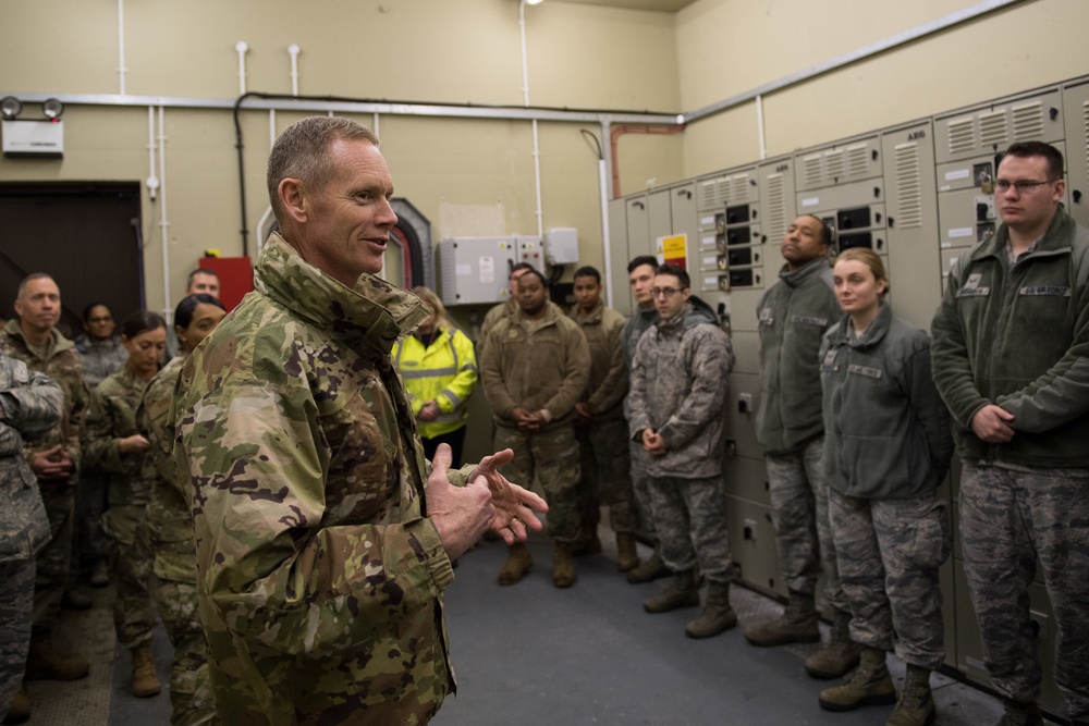 8th AF commander visits during BTF