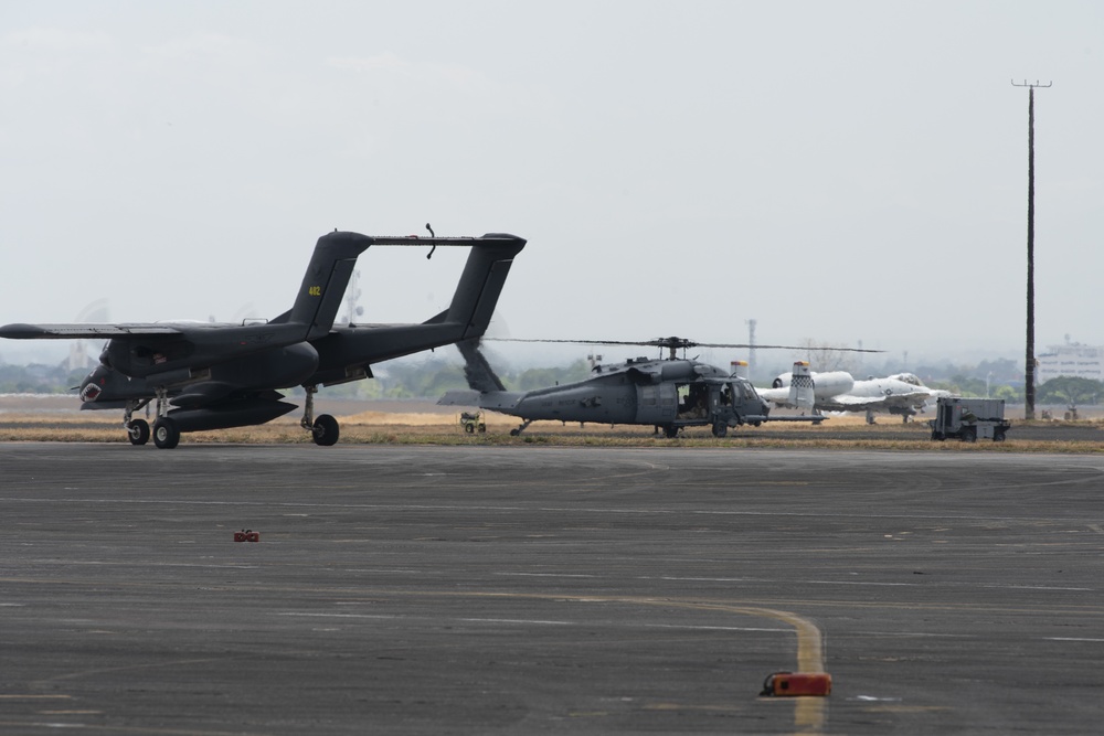 Balikatan 2019: USAF HH-60, A-10 taxi with PAF OV-10