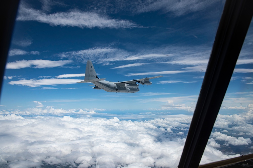Balikatan 2019: USMC, USAF formation flight