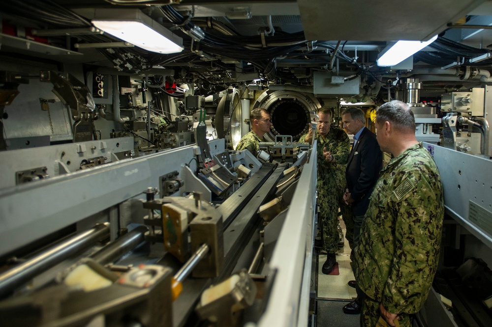 JWR Tour with Assistant Secretary of the Navy