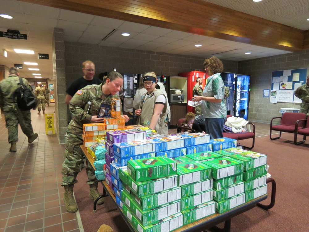 Minnesota Girl Scouts deliver cookies to troops at Fort McCoy