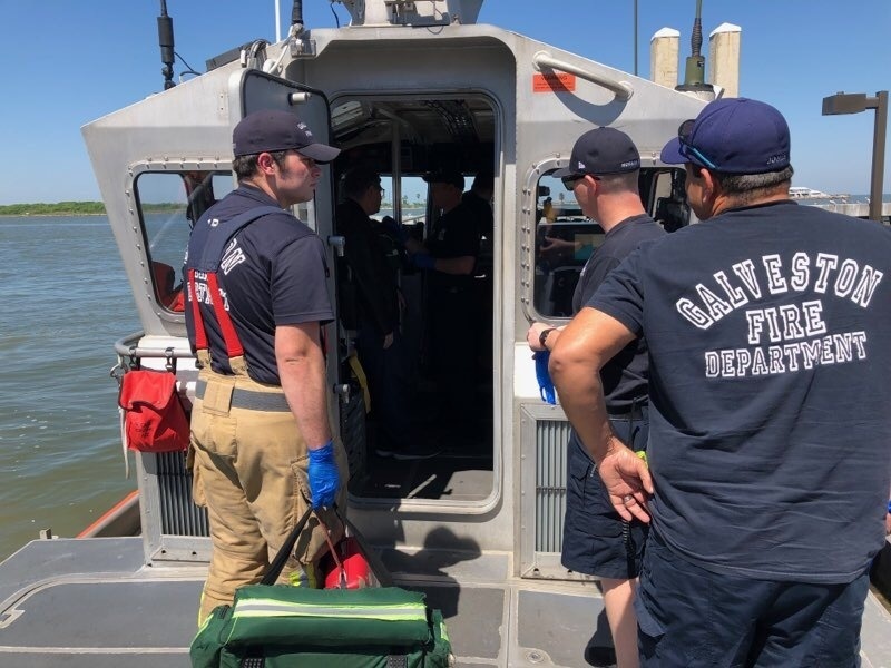 Coast Guard medevacs crewmember from container ship near Galveston, Texas