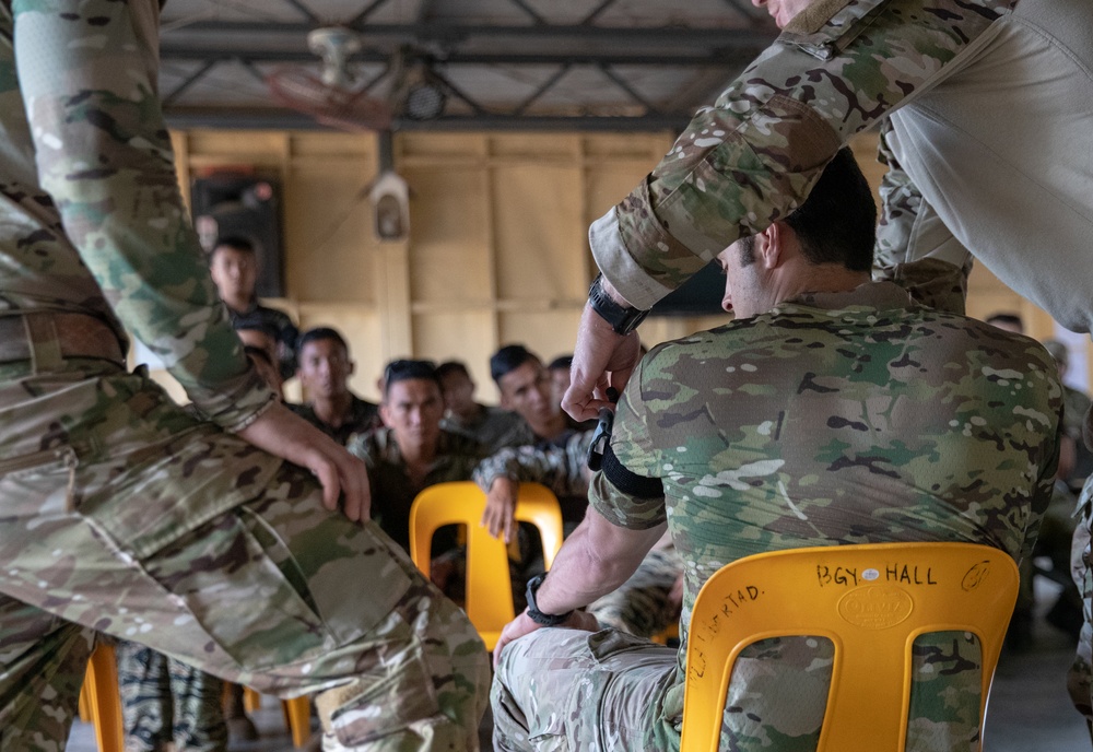 Multi-National Special Operation Forces Work Shoulder to Shoulder in Joint Training Exchange