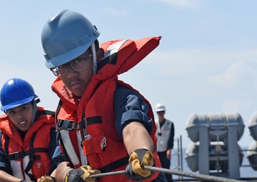 USS Blue Ridge conducts replenishment at sea