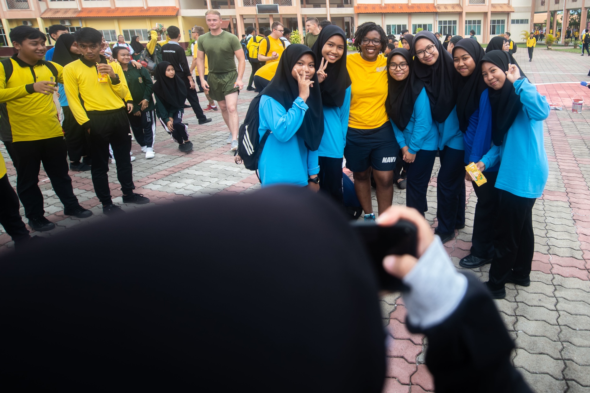 DVIDS - Images - Pacific Partnership 2019 participants interact with SMK  Matang Jaya students [Image 4 of 5]