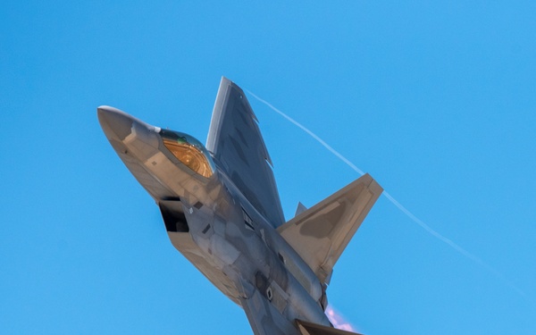 F-22 Demo Team: Thunder &amp; Lightning Over Arizona