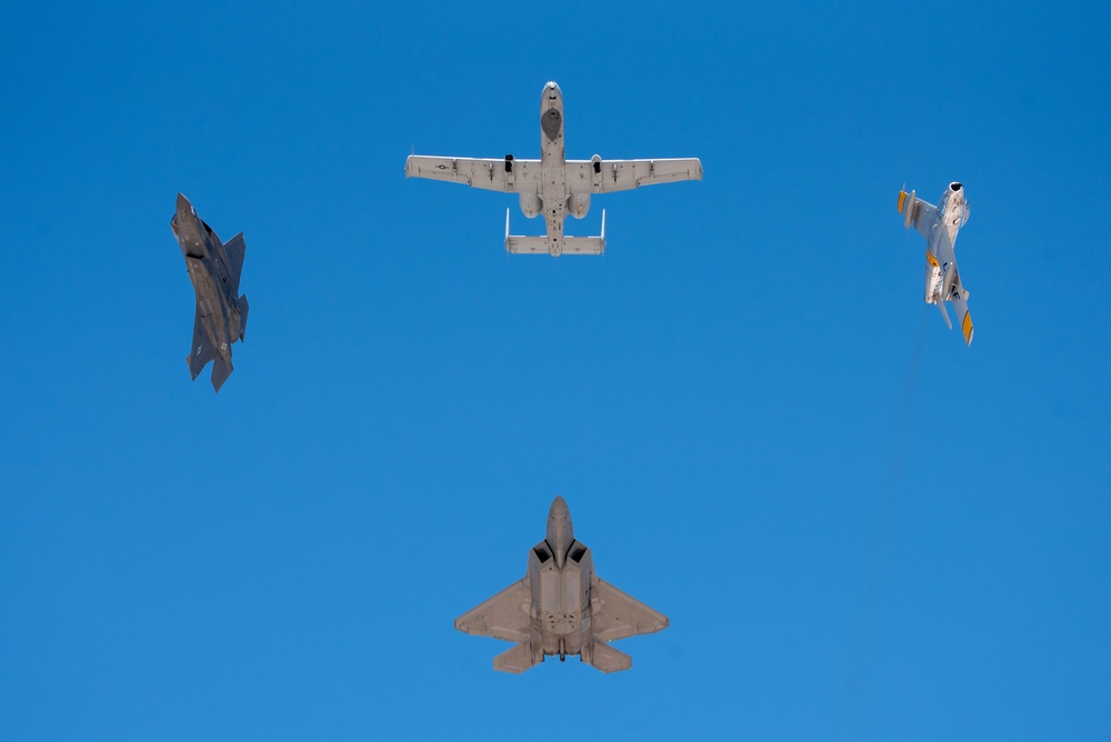 F-22 Demo Team: Thunder &amp; Lightning Over Arizona