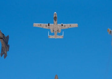 F-22 Demo Team: Thunder &amp; Lightning Over Arizona