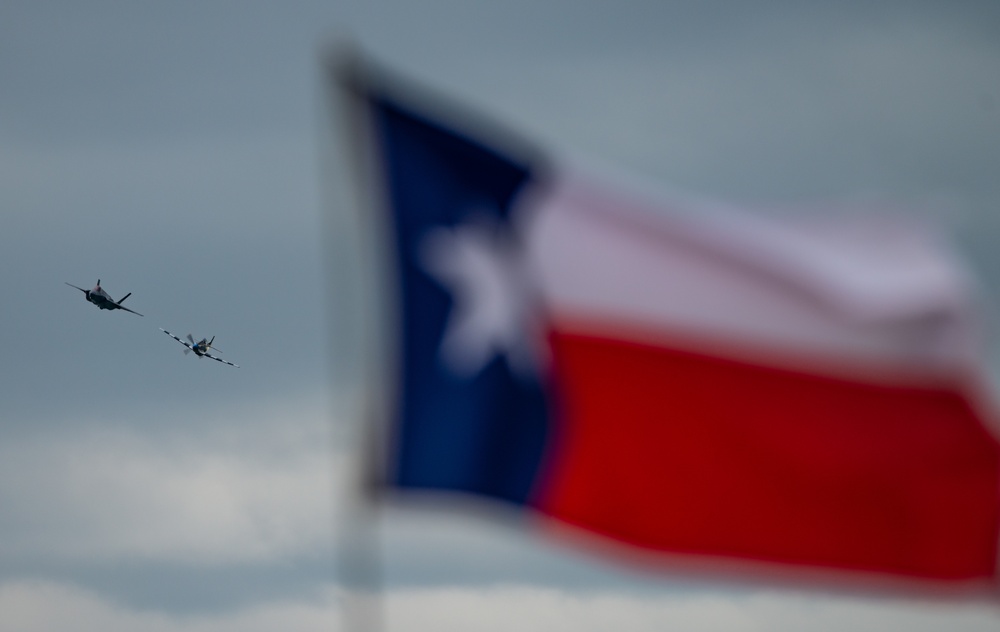 DVIDS Images Heart of Texas Airshow [Image 5 of 7]