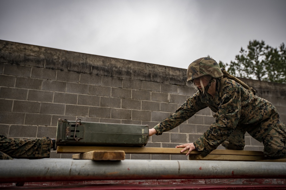 MARFORRES Marines help train NROTC Midshipmen