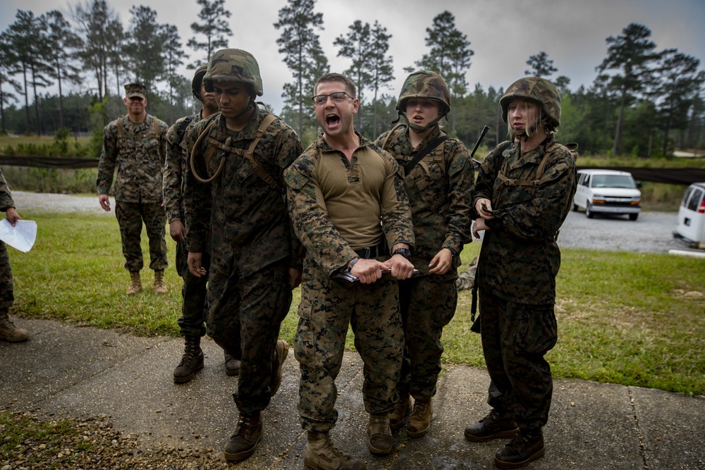 MARFORRES Marines help train NROTC Midshipmen