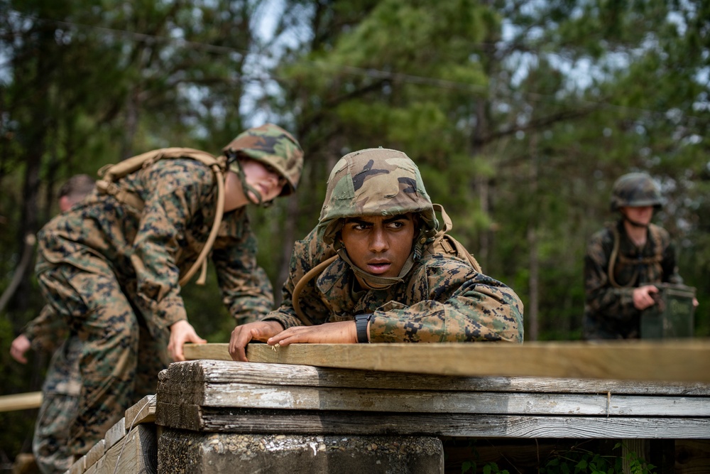 MARFORRES Marines help train NROTC Midshipmen