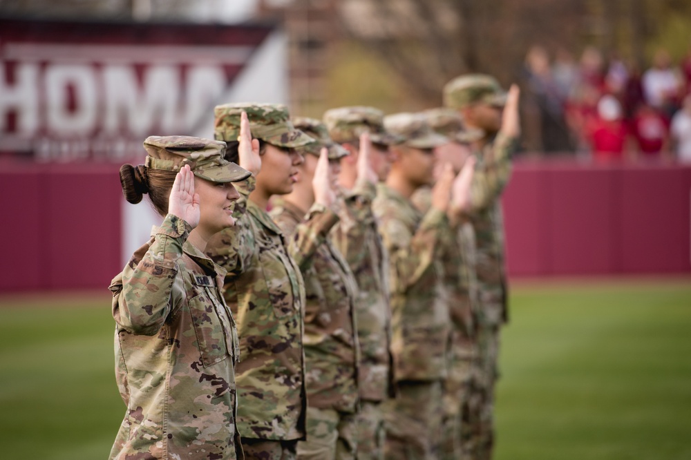 OU ROTC cadets take oath of office