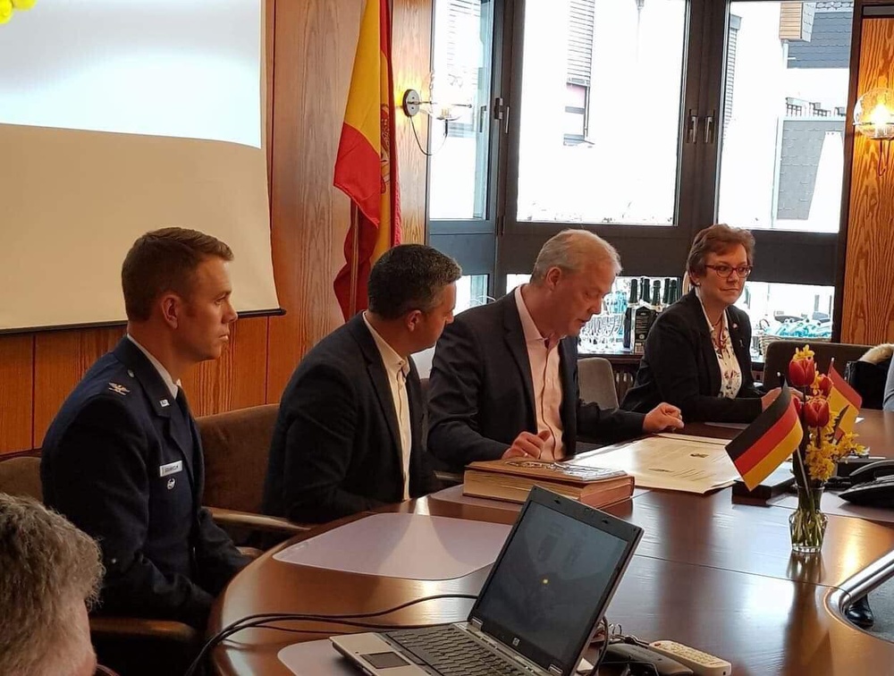 Cities supporting U.S. bases in Europe formalize friendship
