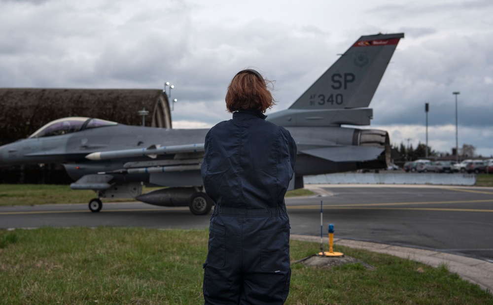 Maintaining the mission: Airmen step into the boots of crew chiefs