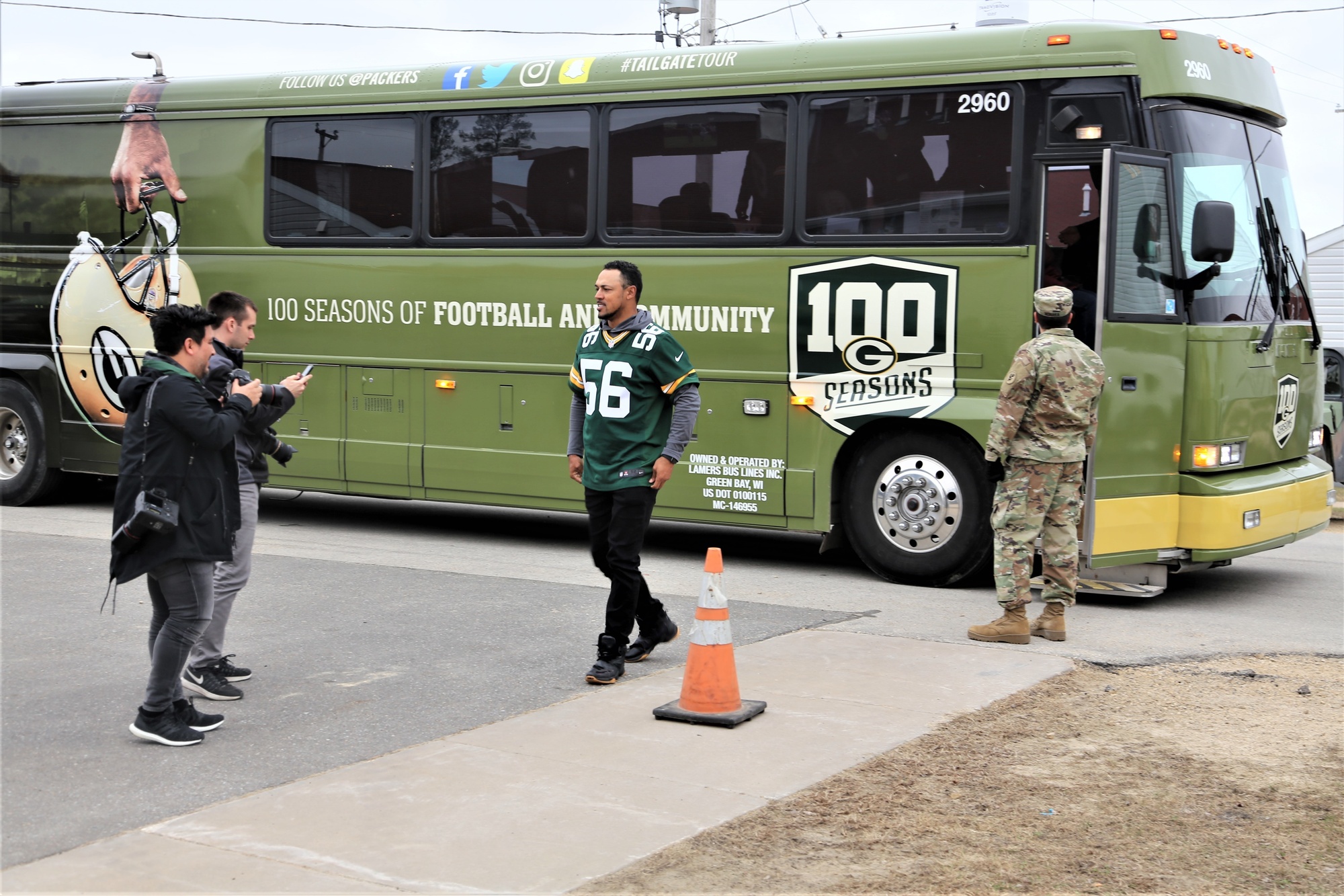 Green Bay Packers 2019 Tailgate Tour visits with Soldiers at Fort