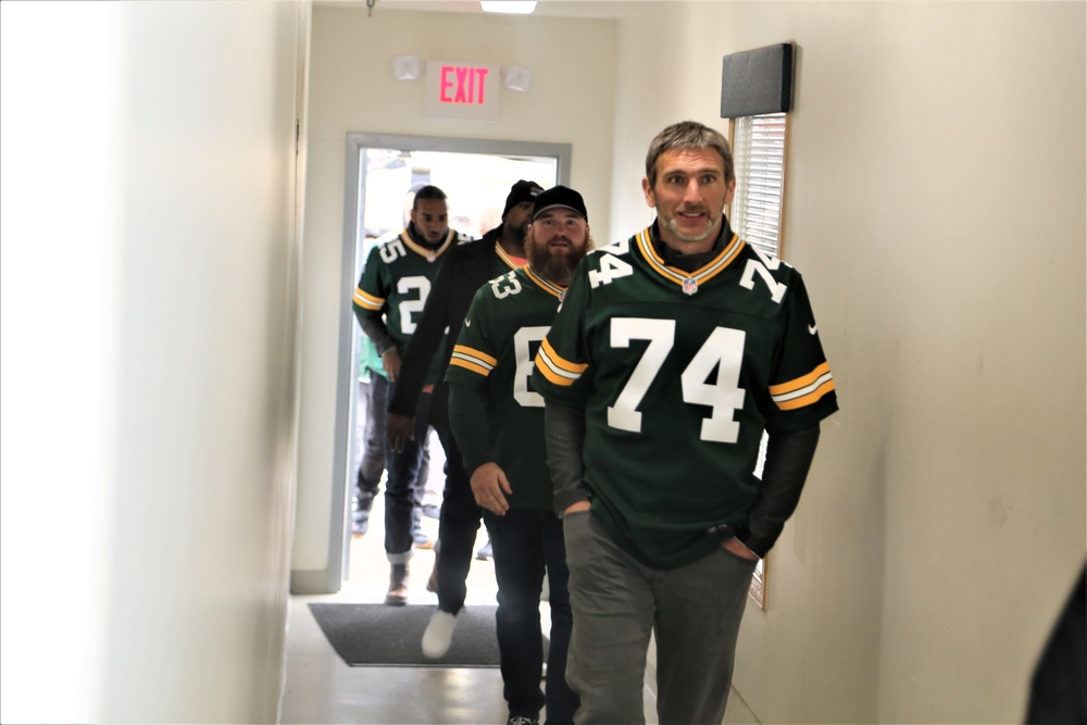 Green Bay Packers 2019 Tailgate Tour visits with Soldiers at Fort McCoy