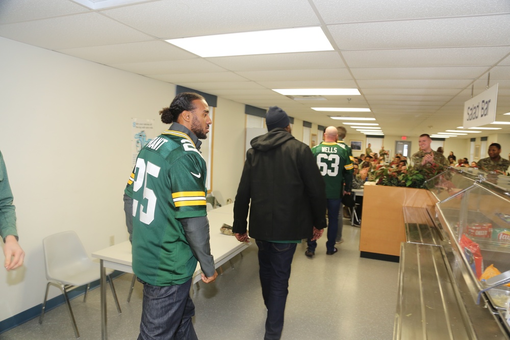 Green Bay Packers 2019 Tailgate Tour visits with Soldiers at Fort McCoy