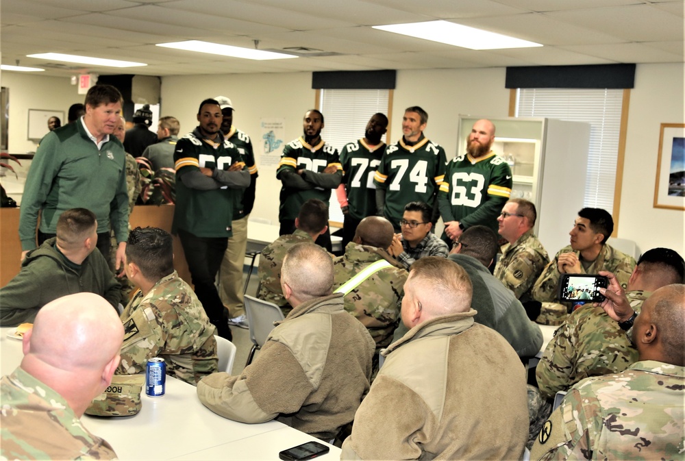 Green Bay Packers 2019 Tailgate Tour visits with Soldiers at Fort McCoy