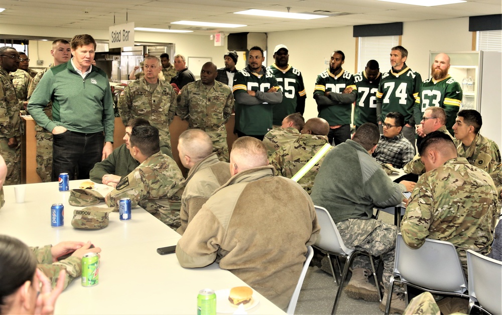 Green Bay Packers 2019 Tailgate Tour visits with Soldiers at Fort McCoy