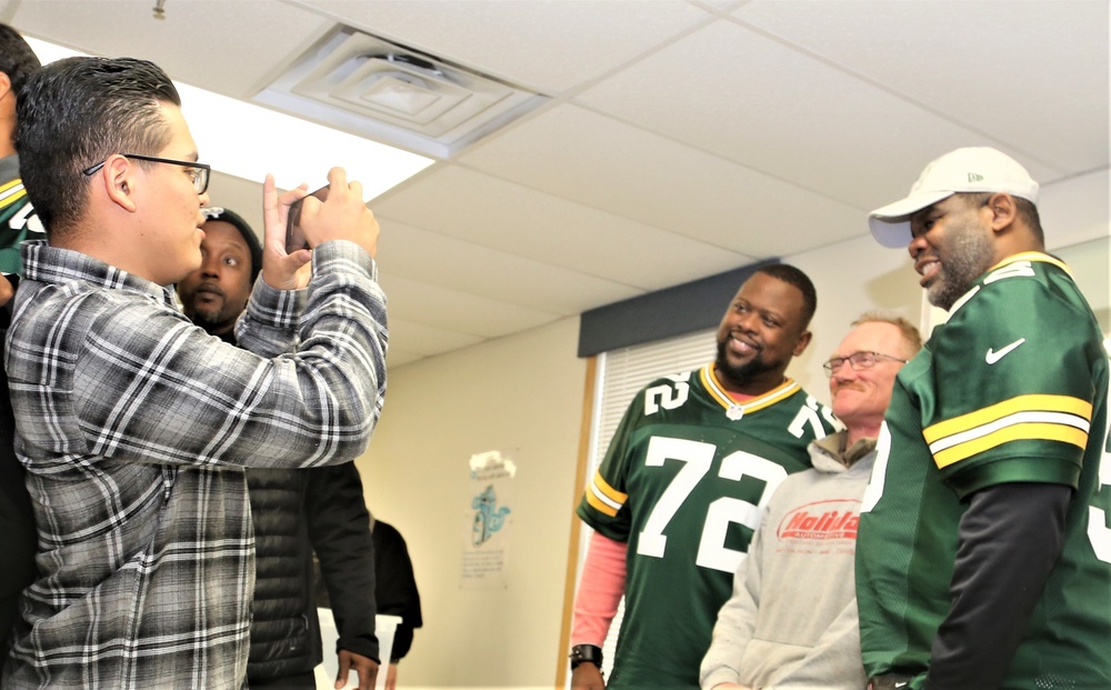 Green Bay Packers 2019 Tailgate Tour visits with Soldiers at Fort McCoy