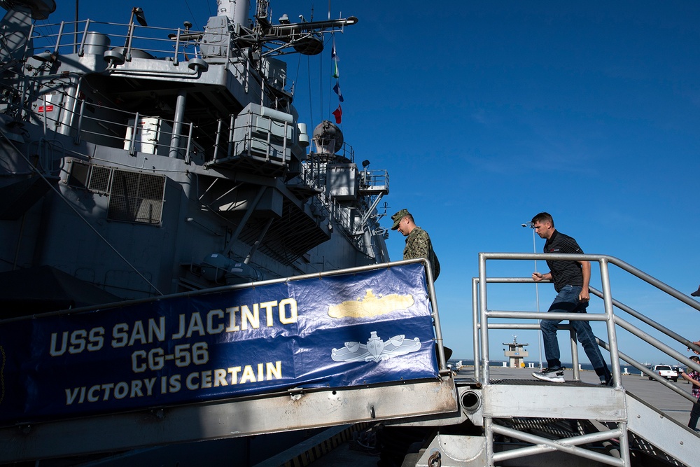 Denny Hamlin Tours USS Jacinta