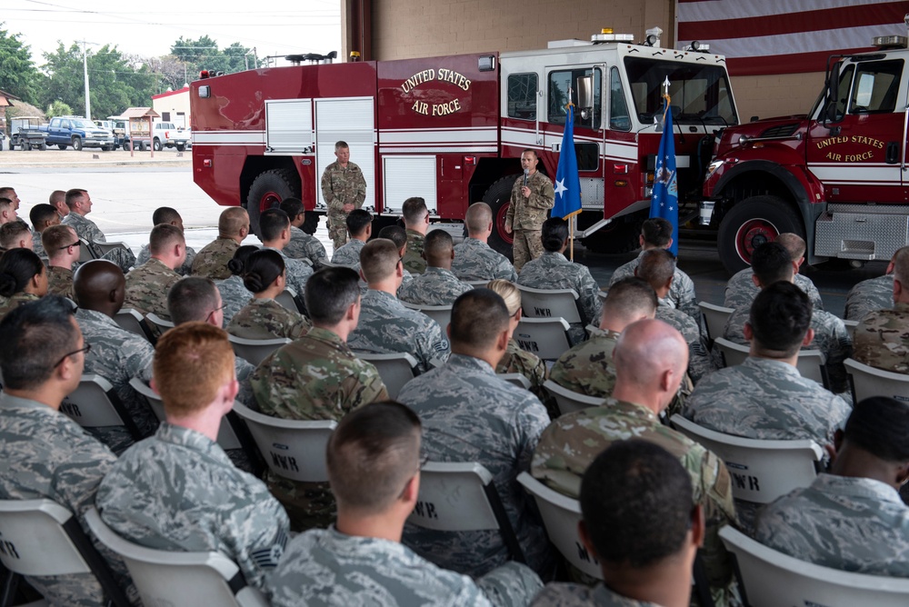 12th AF commander visits Soto Cano Airmen