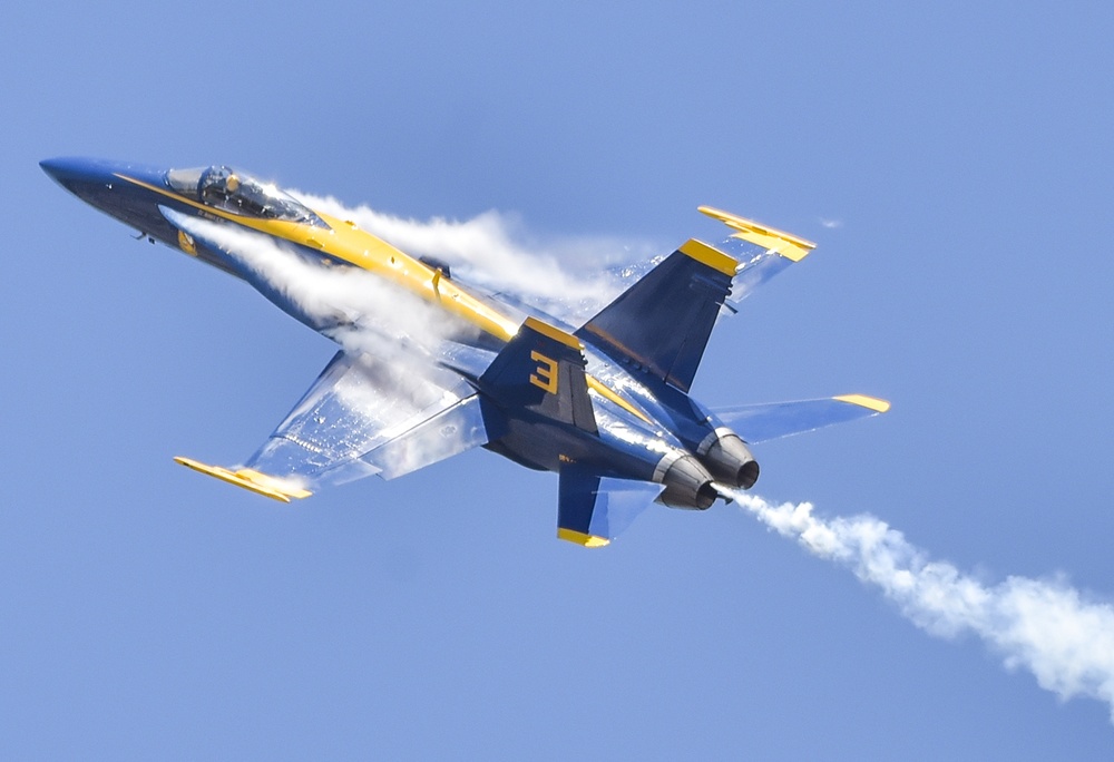 DVIDS Images Blue Angels Practice Over Pensacola [Image 1 of 5]