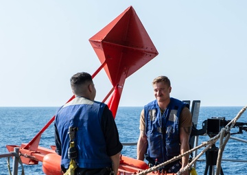 U.S. Sailors prepare to deploy Larne target