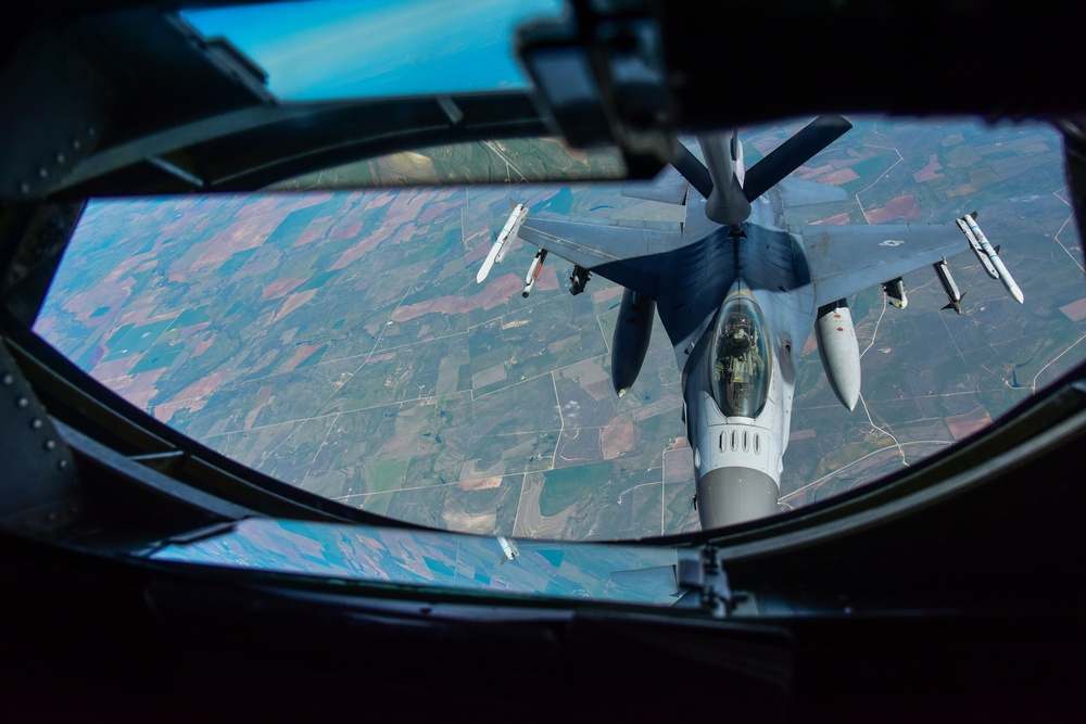 349th ARS Practices Refueling with Chem Gear