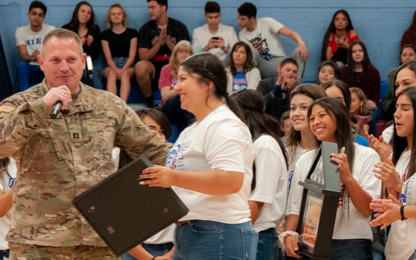 WBAMC Soldier thanks local high school which inspired during deployment