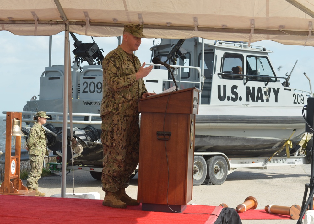 Coastal Riverine Group 2 Holds Change of Command Ceremony