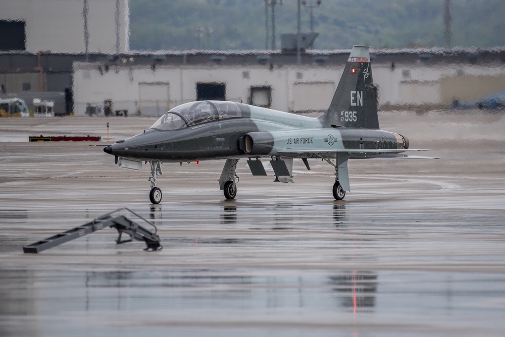 DVIDS Images Aircraft arrive for Thunder air show [Image 12 of 22]