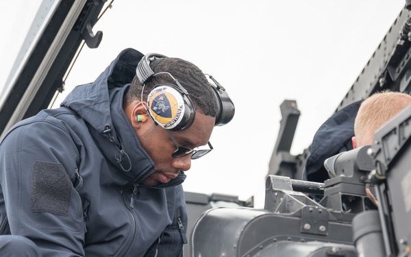 Kentucky Air National Guard plays host to military aircraft for Thunder Over Louisville