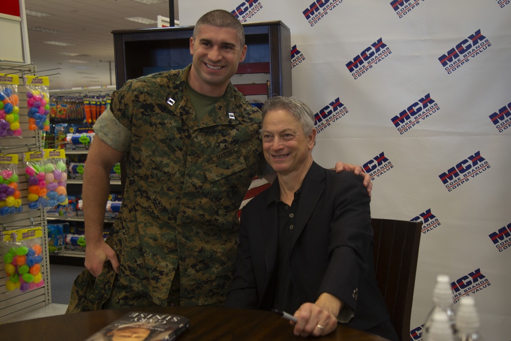 Gary Sinise meet and greet on MCB Camp Pendleton