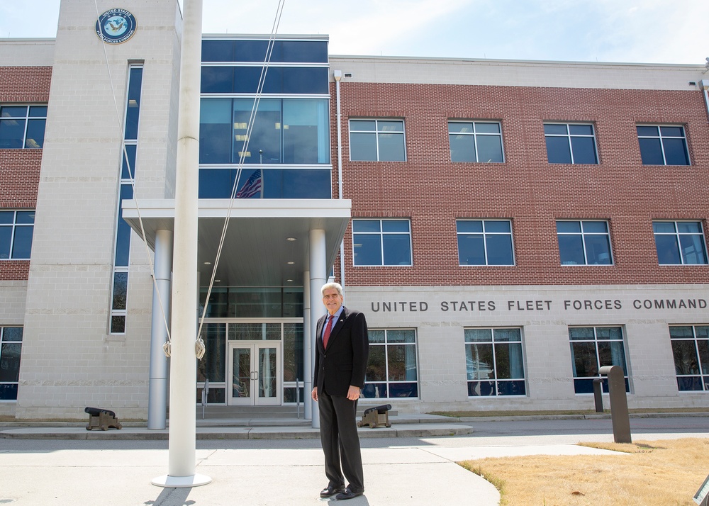 Iowa Man Who Lived Two Lifetimes of Careers Retires