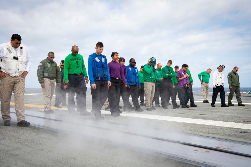 USS Dwight D. Eisenhower (CVN 69)