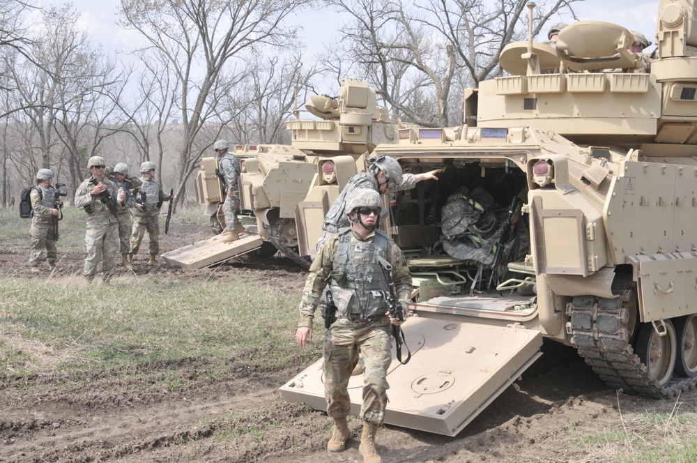 Soldiers give all at annual Kansas Army National Guard’s Best Warrior Competition