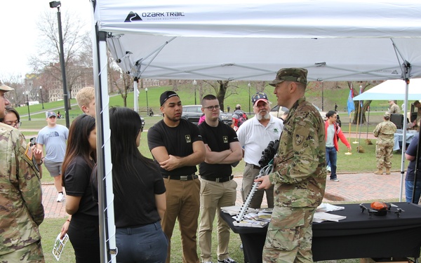 CPT Whitman, ACI, at Army Expo