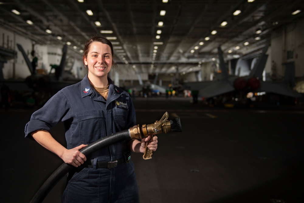 USS Dwight D. Eisenhower (CVN 69)