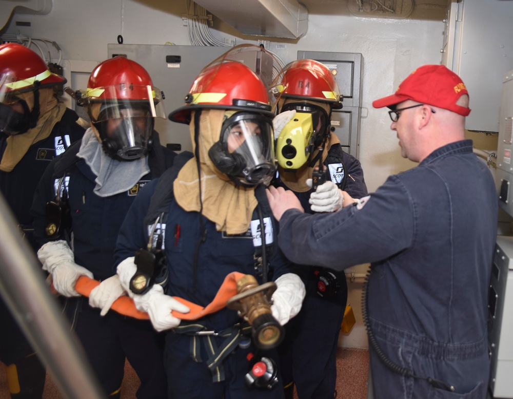 USS John P. Murtha Conducts Firefighting Training