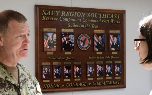 Chief of Navy Reserve Vice Adm. Luke McCollum Visits NOSC Fort Worth