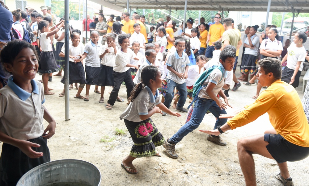 Pacific Partnership 2019 Holds Community Events at Chuuk Schools