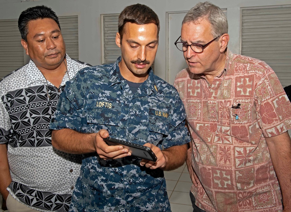 U.S. Ambassador, Director of Mission Visit Chuuk Hospital