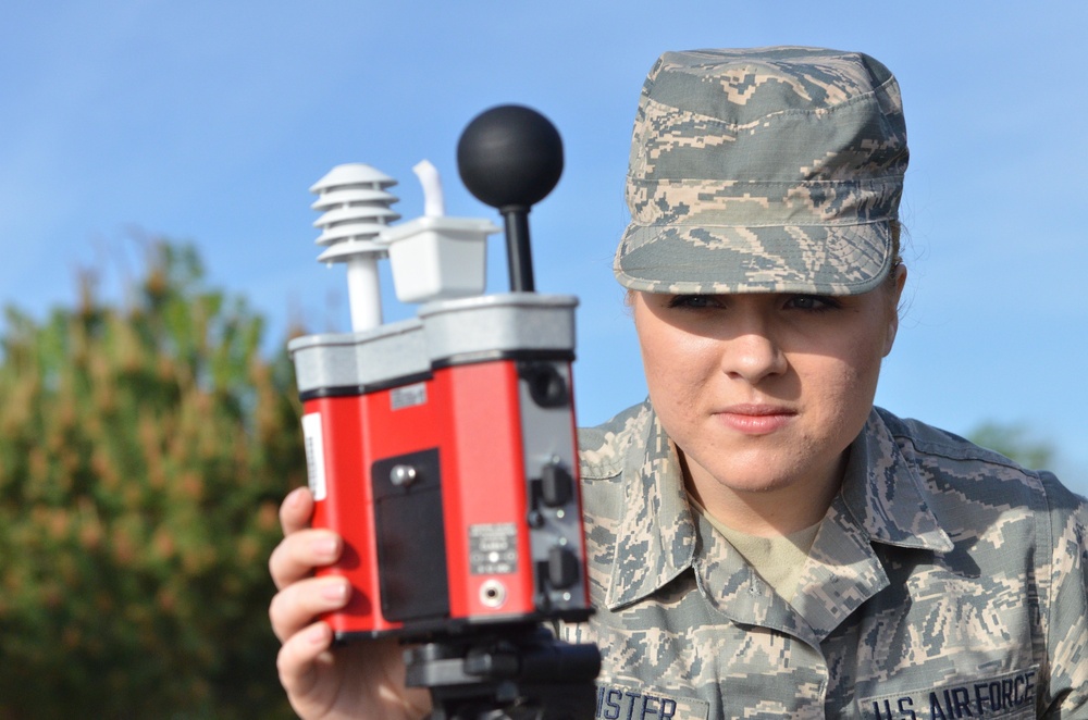 Air Guard Team Receives Navy Medical Training