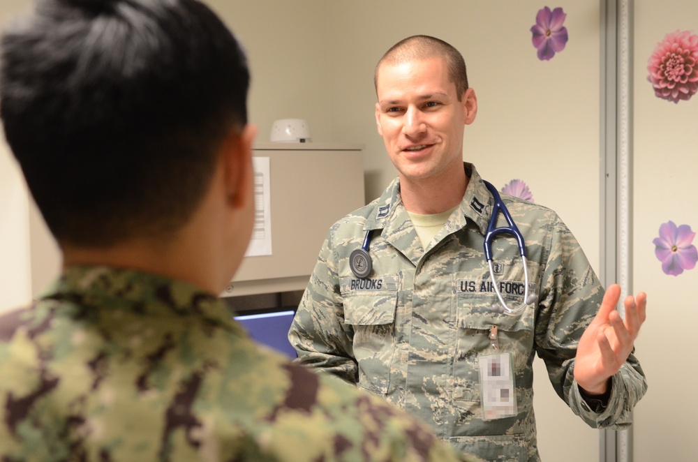 Air Guard Team Receives Navy Medical Training