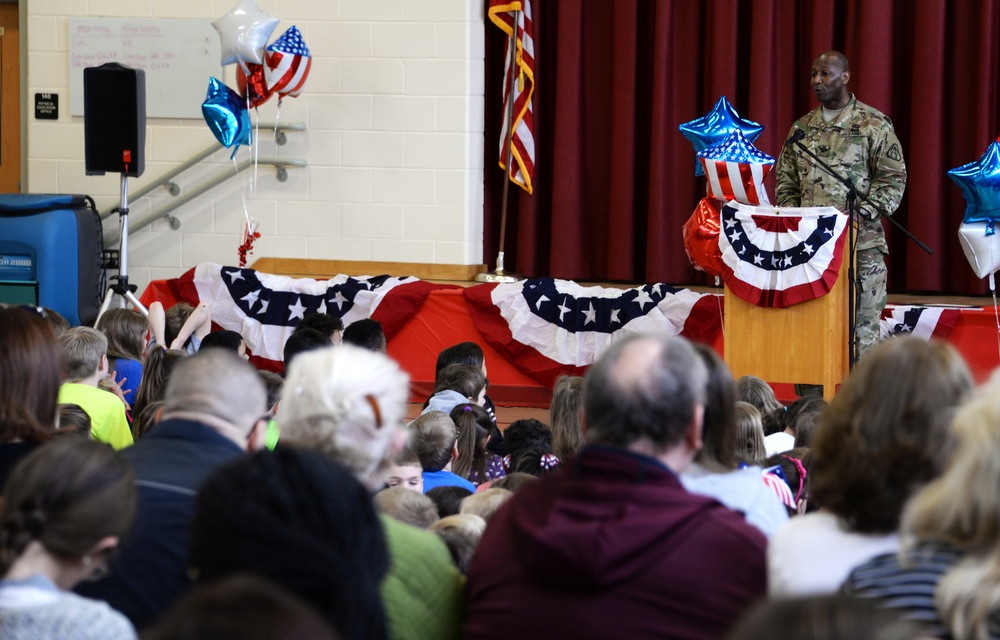 PEO IEW&amp;S Supports School Patriot Program